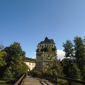 Zámecký park - pohled zpět k zámku