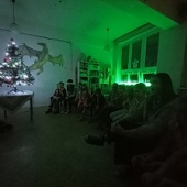 Povídání u stromečku