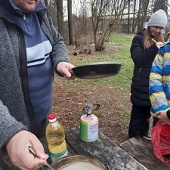 A už začínáme smažit - Golem, Tuči